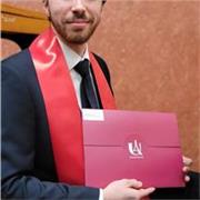 Diplômé d'un Master 2 de Droit public, je vous accompagne dans votre travail.
Aide à la méthodologie, conseils d'apprentissage.